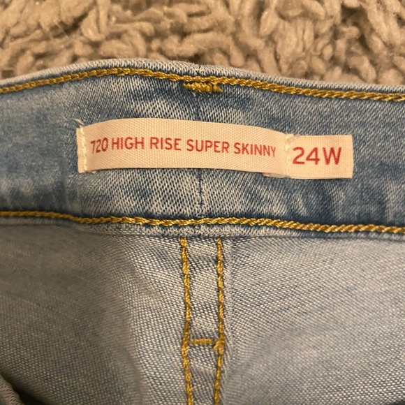 Levi Jeans - Picture 6 of 7